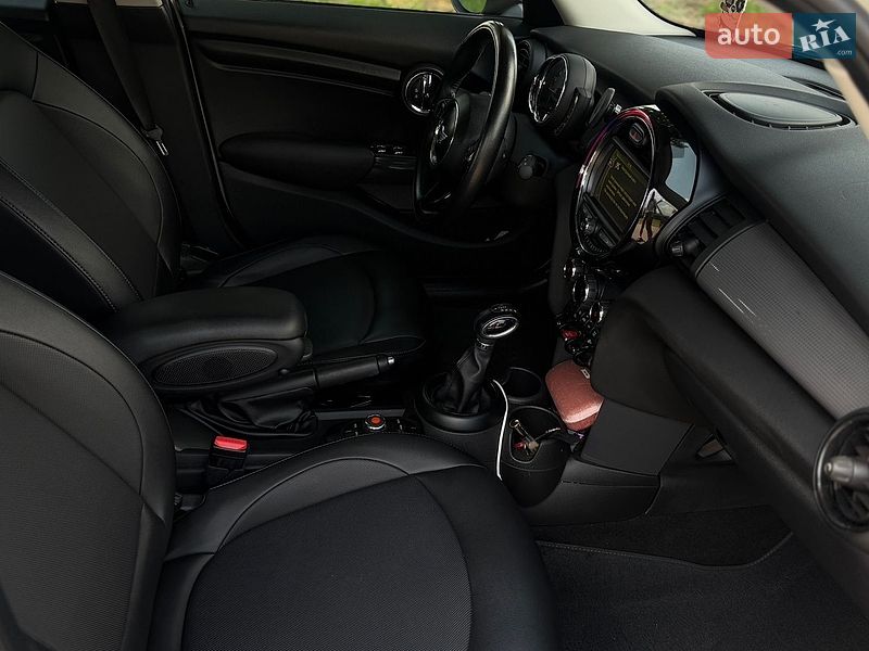Хетчбек MINI Cooper 2017 в Києві фото 31 Хетчбек MINI Cooper 2017 в Києві