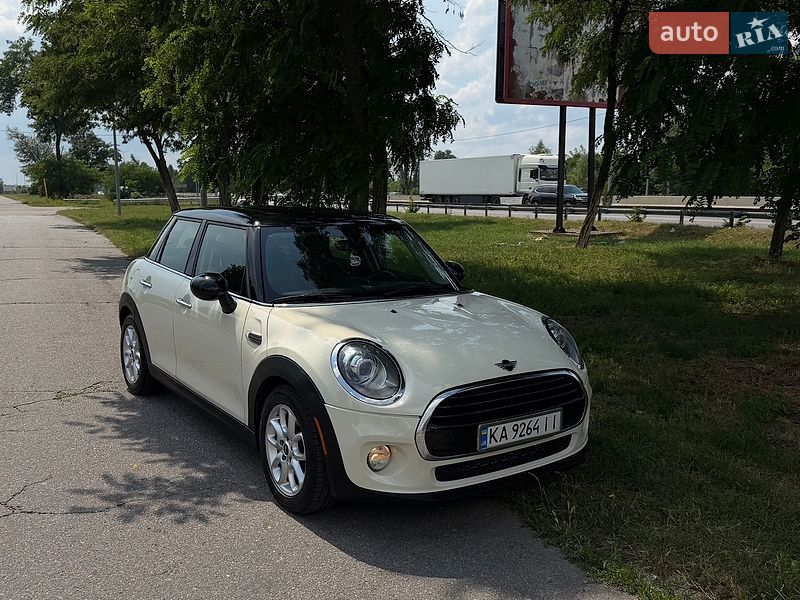 Хетчбек MINI Cooper 2017 в Києві фото 3 Хетчбек MINI Cooper 2017 в Києві