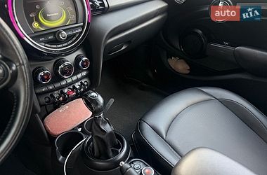 Хетчбек MINI Cooper 2017 в Києві фото 19 Хетчбек MINI Cooper 2017 в Києві