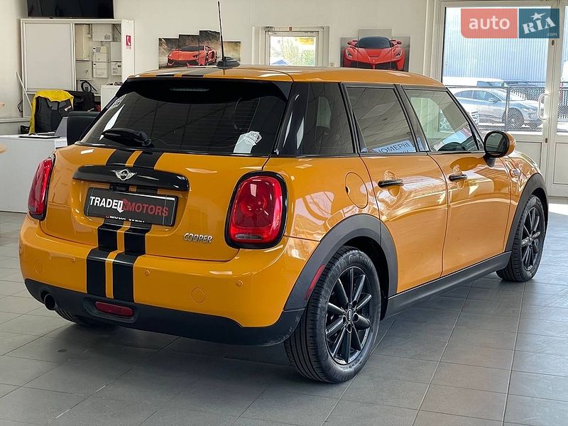 Хэтчбек MINI Cooper 2015 в Киеве