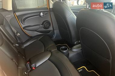 Хэтчбек MINI Cooper 2015 в Киеве