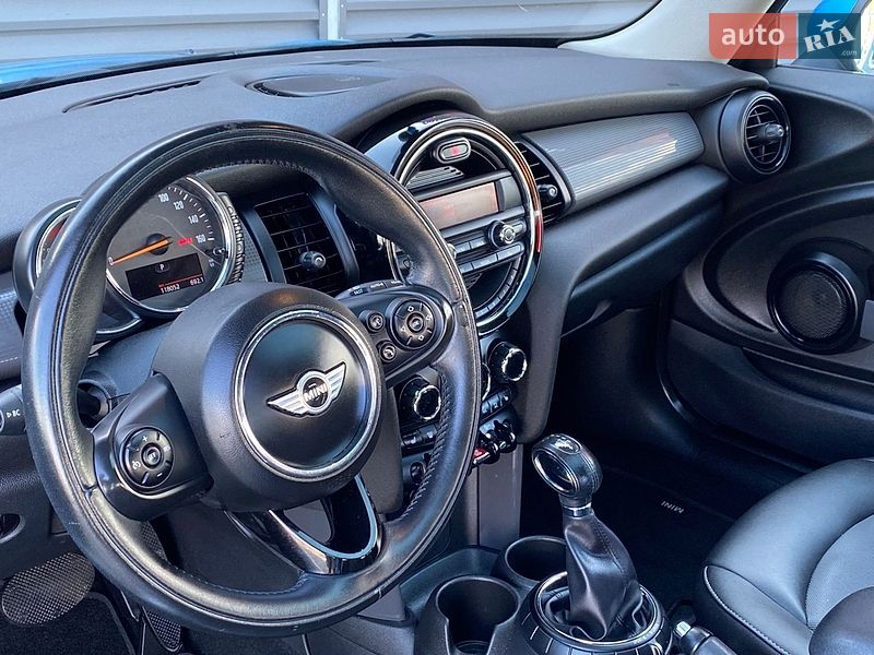 Хэтчбек MINI Cooper 2015 в Киеве