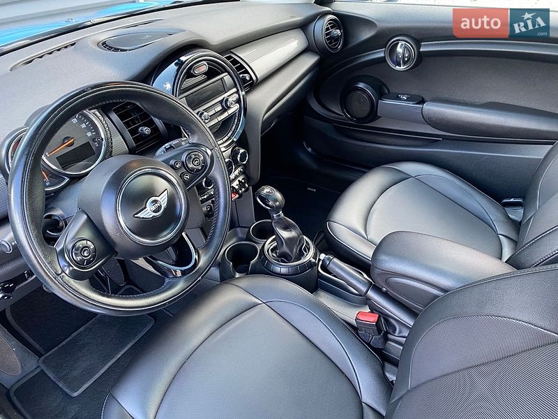 Хэтчбек MINI Cooper 2015 в Киеве