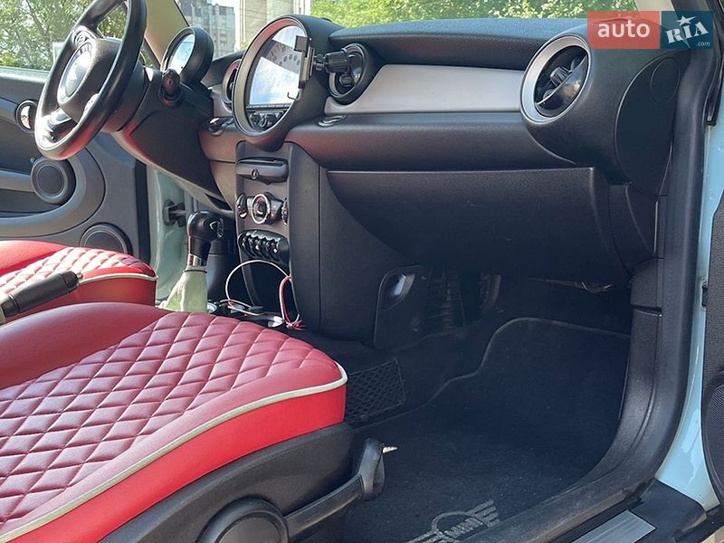 Хетчбек MINI Cooper 2011 в Львові