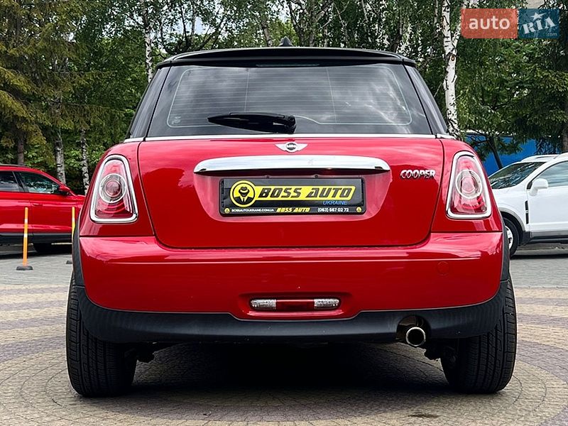 Хэтчбек MINI Cooper 2012 в Львове