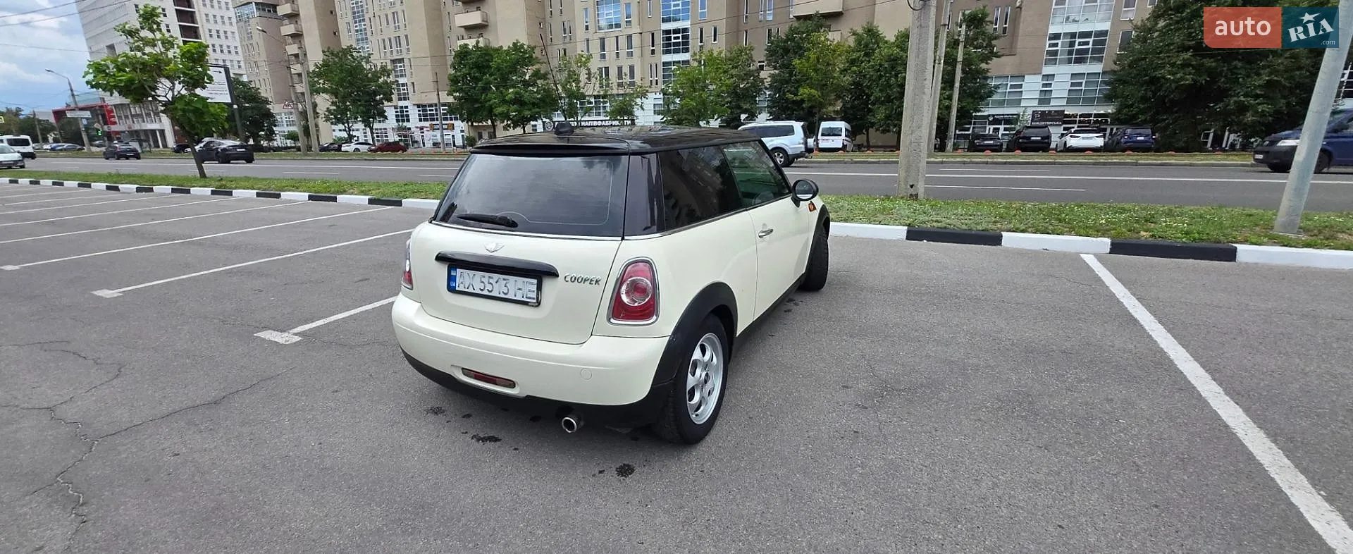 2013 MINI Cooper - мініатюра 12