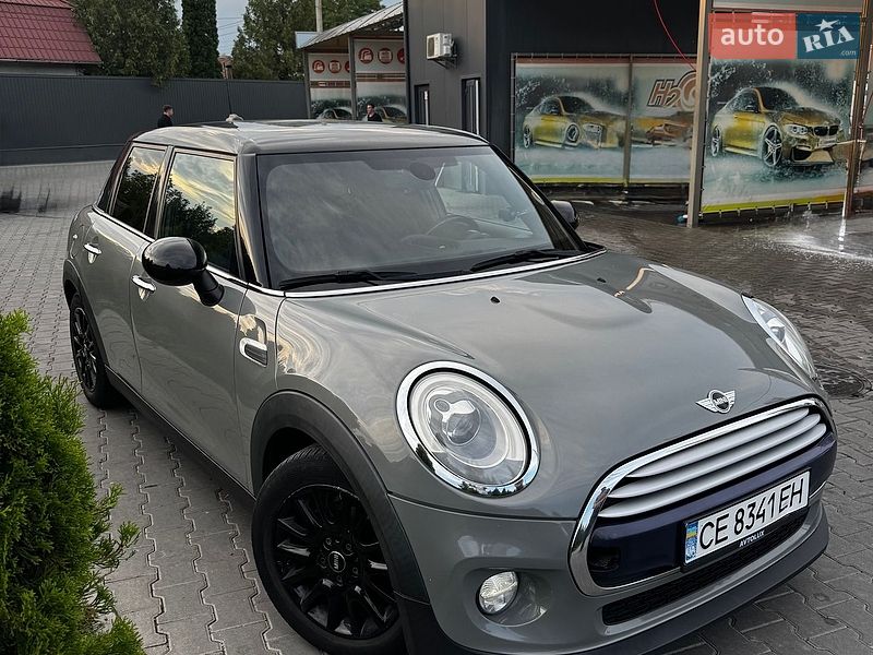 Хэтчбек MINI Cooper 2014 в Черновцах