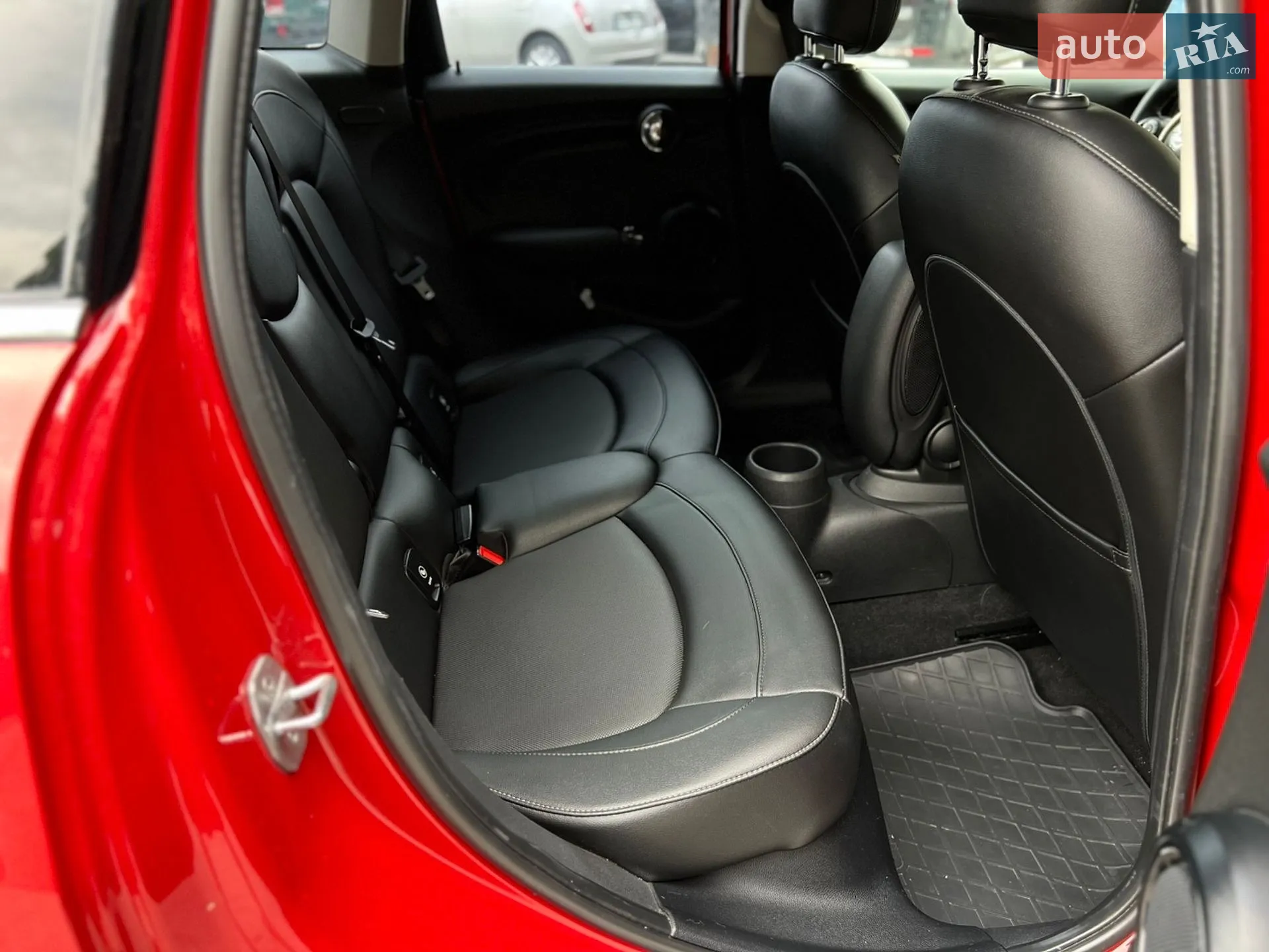 2015 MINI Cooper - мініатюра 26