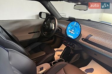 Хэтчбек MINI Cooper 2024 в Львове