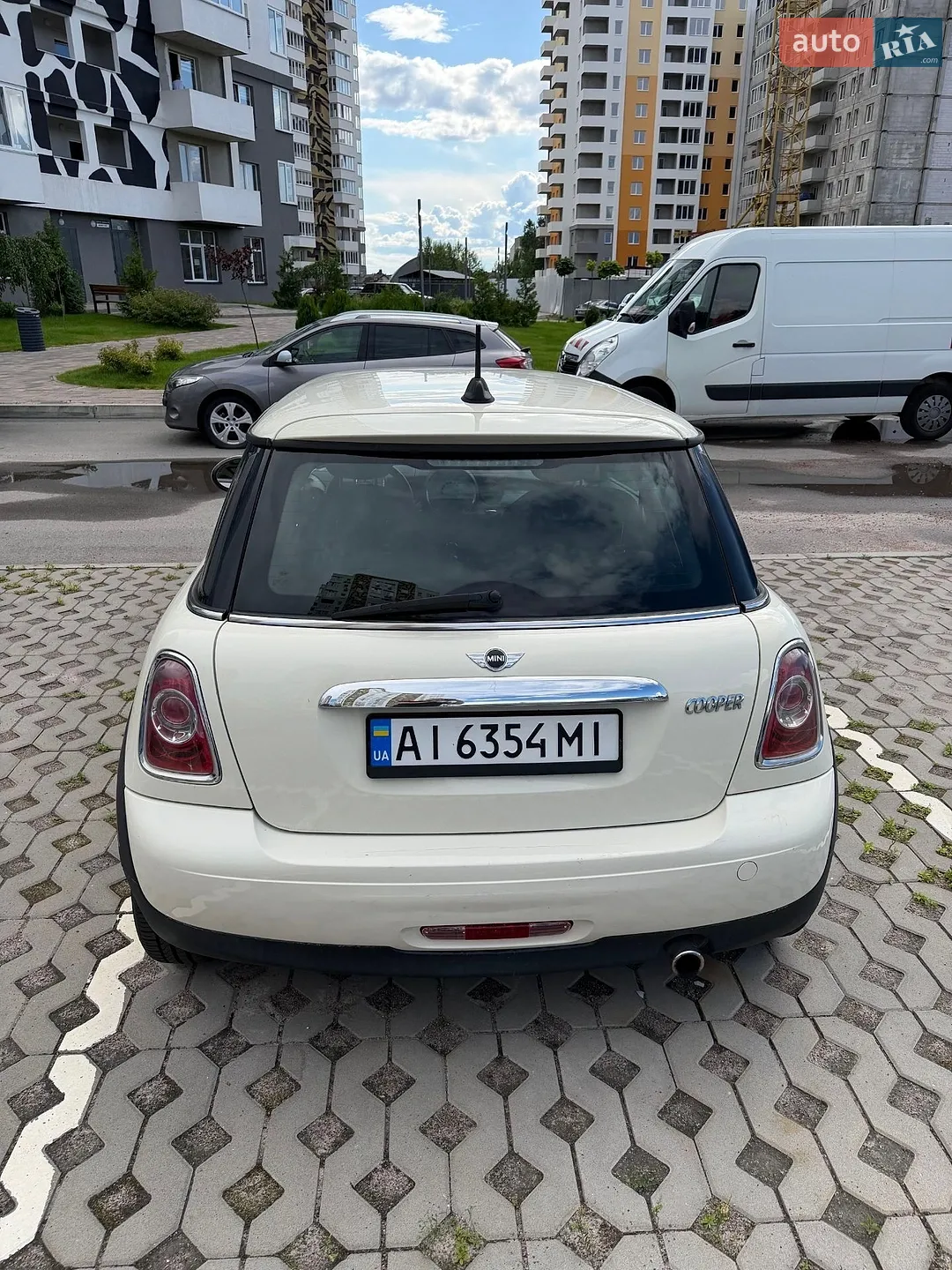 2012 MINI Cooper - мініатюра 8