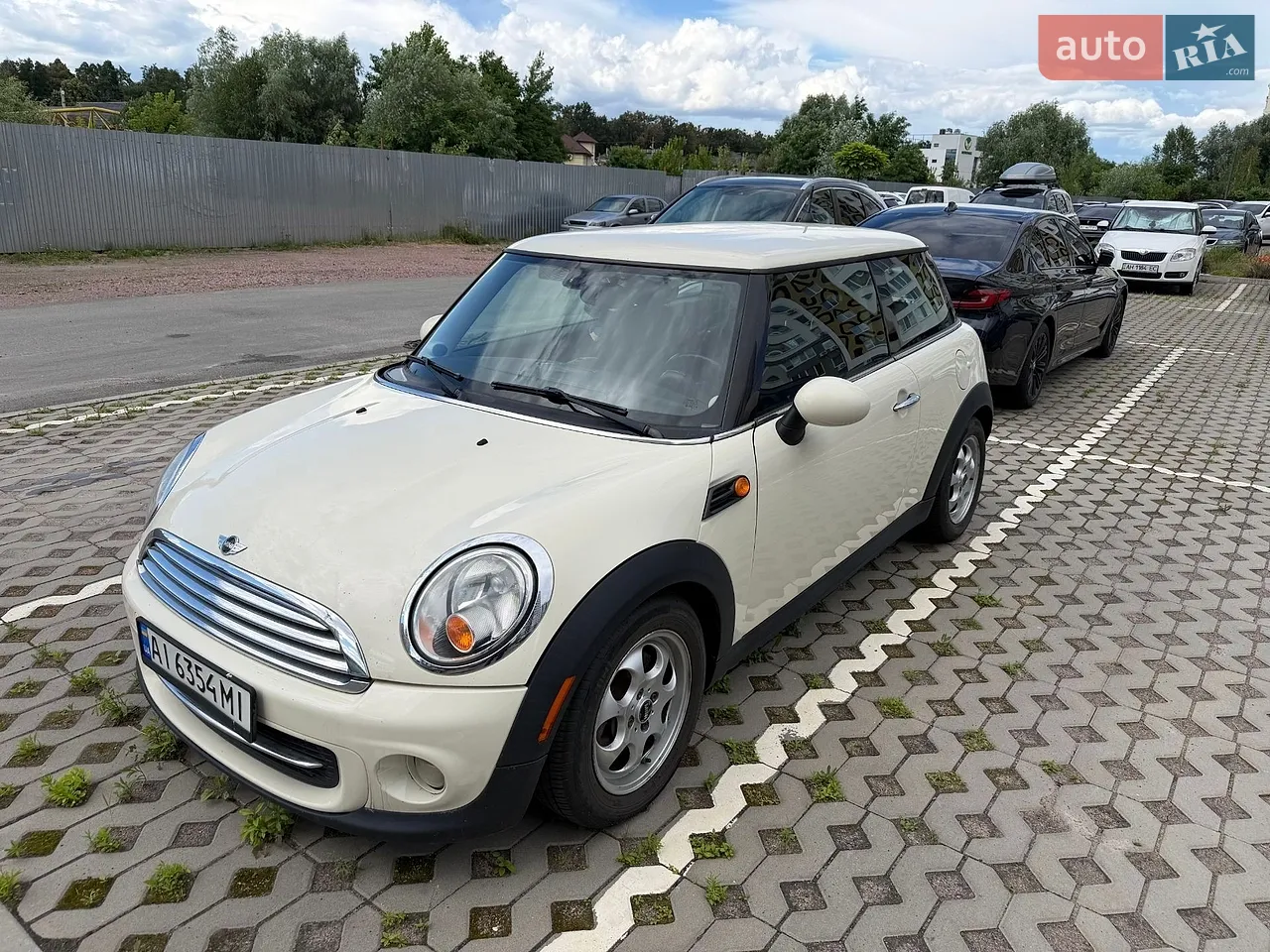 2011 MINI Cooper - мініатюра 13