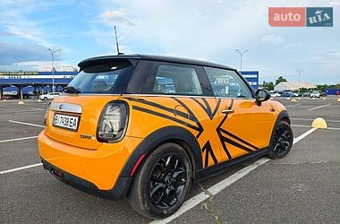 Хэтчбек MINI Cooper 2014 в Киеве