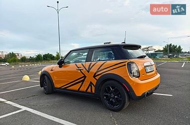 Хэтчбек MINI Cooper 2014 в Киеве