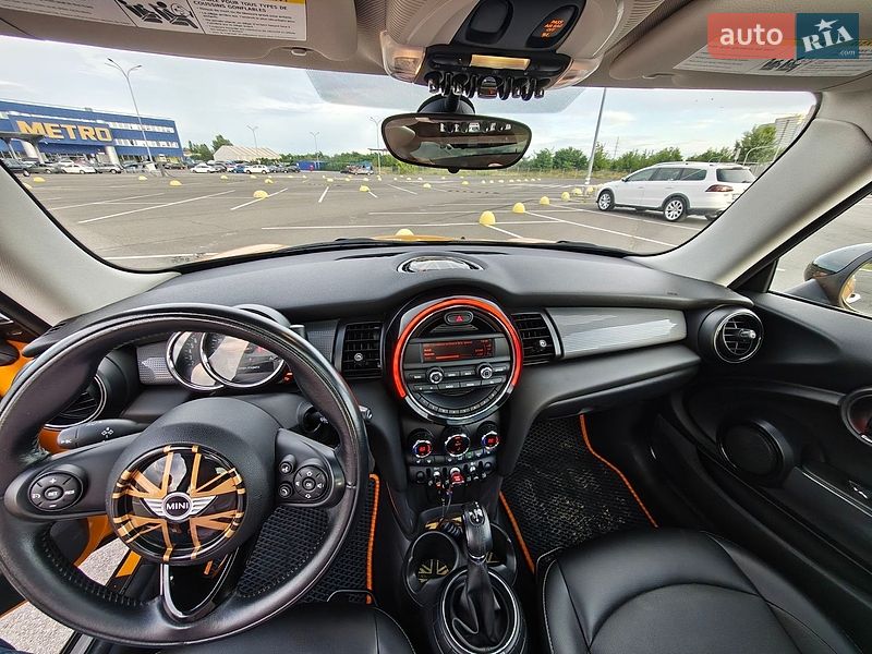 Хэтчбек MINI Cooper 2014 в Киеве
