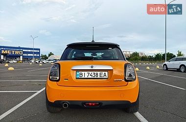 Хэтчбек MINI Cooper 2014 в Киеве