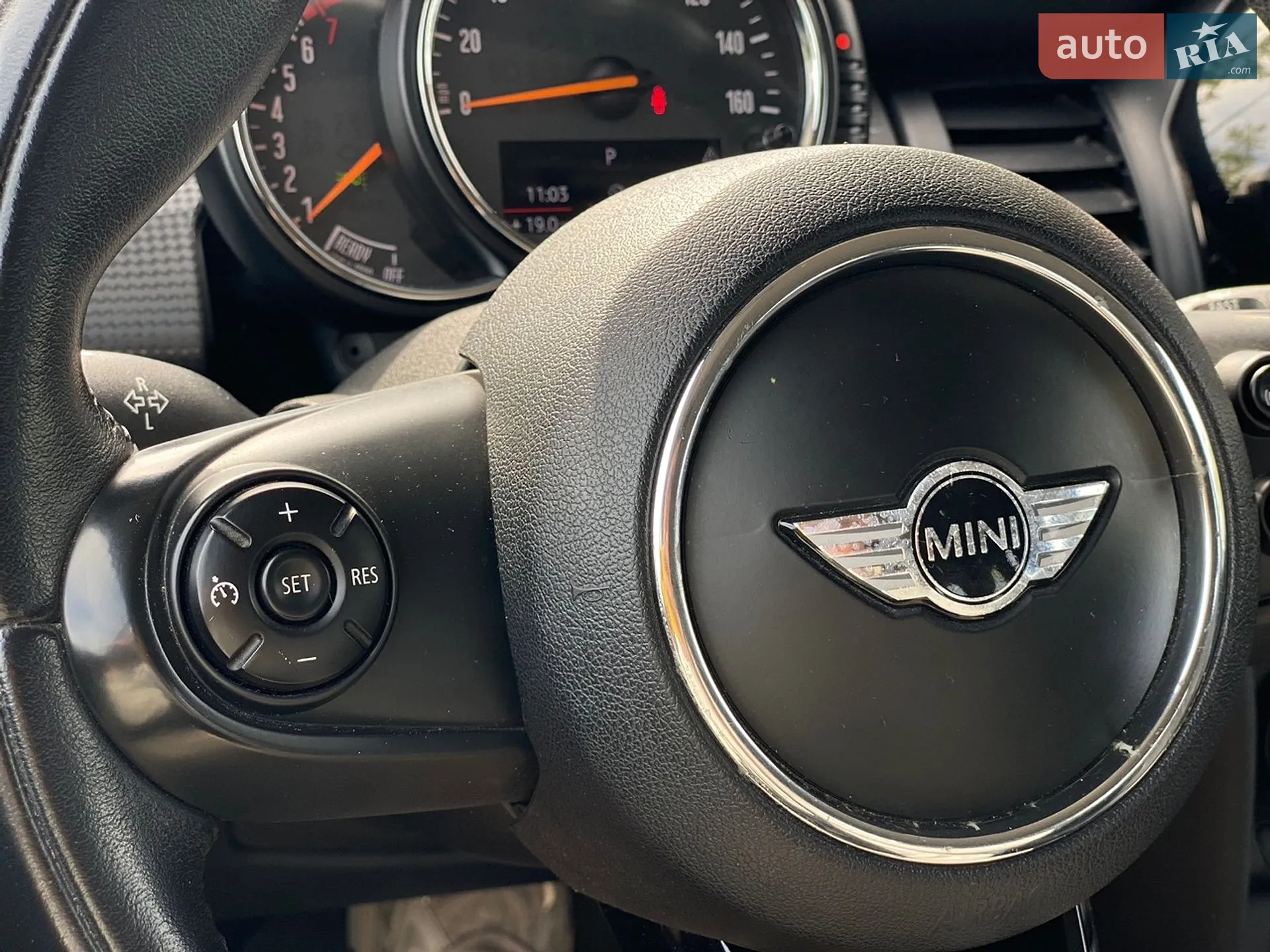 2014 MINI Cooper - мініатюра 22