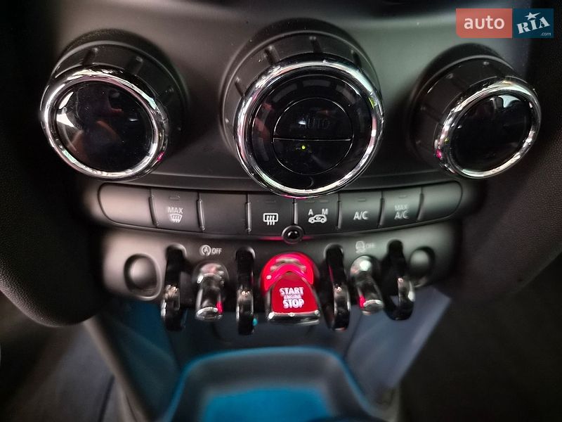 Хетчбек MINI Cooper 2016 в Городку