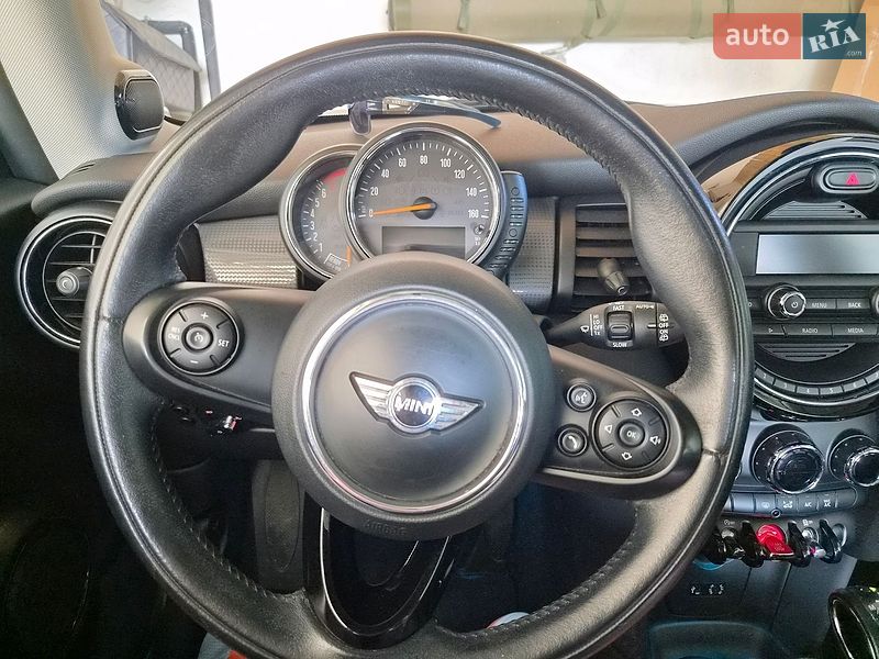 Хетчбек MINI Cooper 2016 в Городку