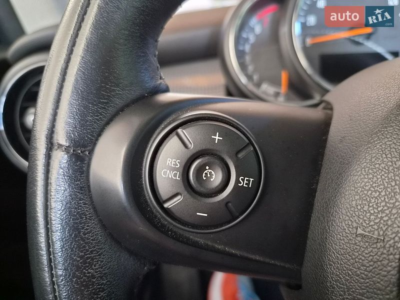 Хетчбек MINI Cooper 2016 в Городку
