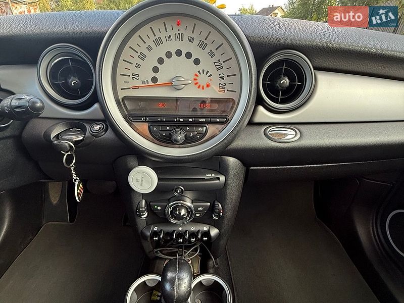 Хэтчбек MINI Cooper 2011 в Житомире