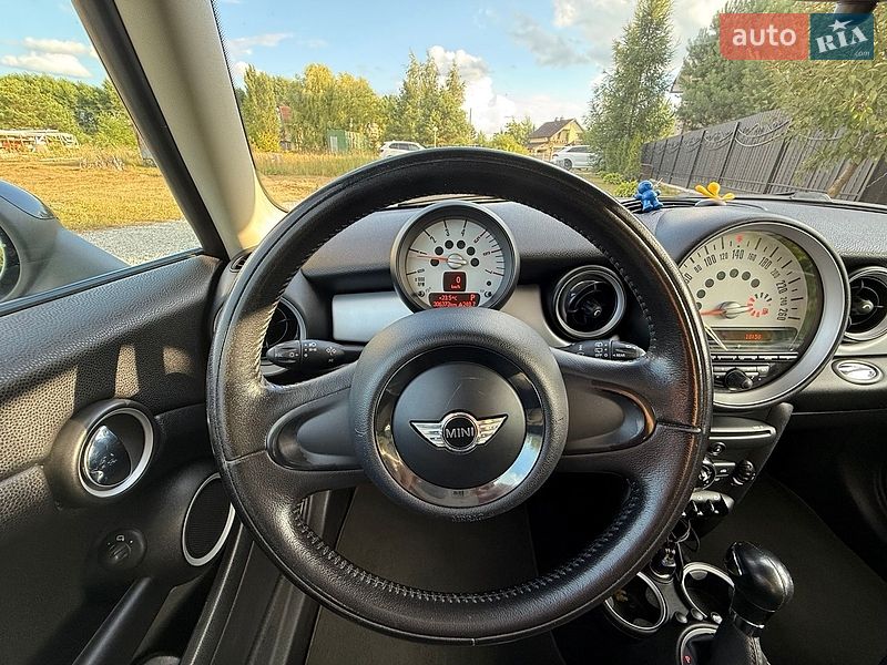 Хэтчбек MINI Cooper 2011 в Житомире