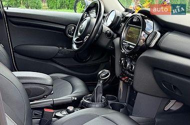 Хэтчбек MINI Cooper 2015 в Хмельницком