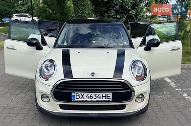 Хэтчбек MINI Cooper 2015 в Хмельницком