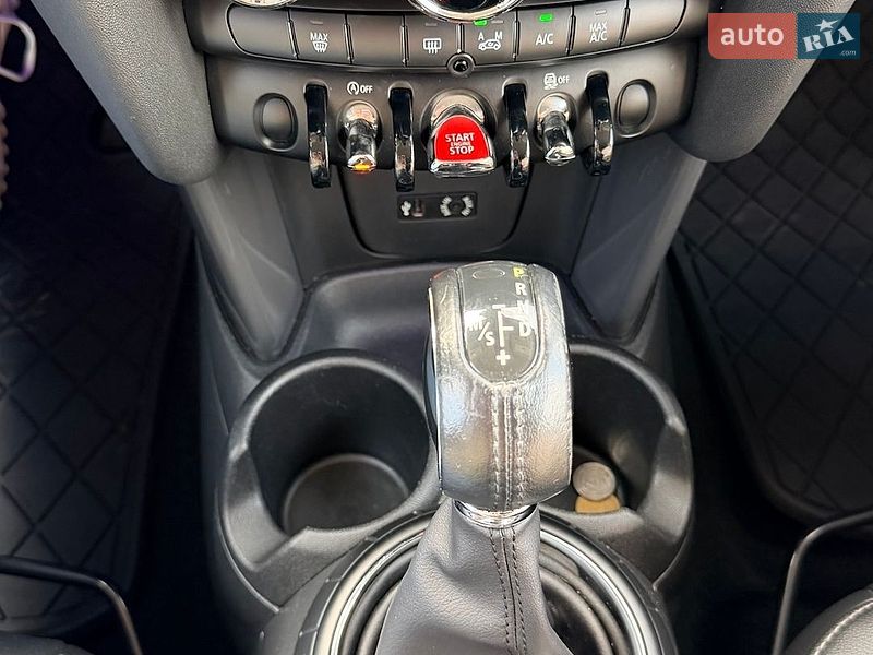 Хэтчбек MINI Cooper 2015 в Хмельницком