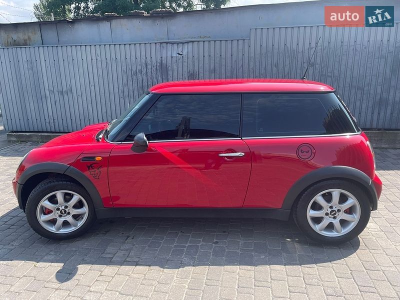 Хетчбек MINI Cooper 2001 в Києві