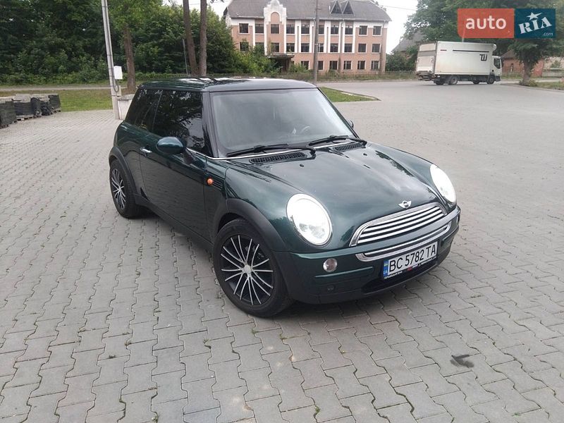 Хетчбек MINI Cooper 2002 в Дрогобичі