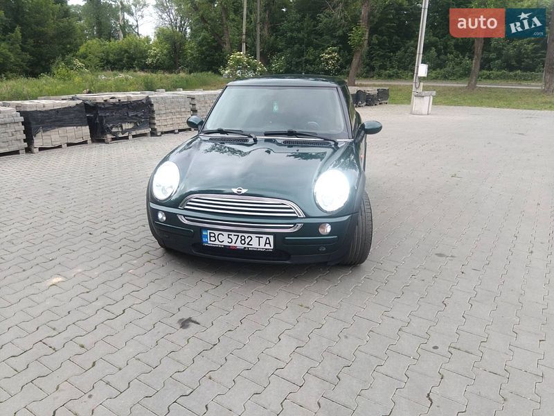 Хетчбек MINI Cooper 2002 в Дрогобичі