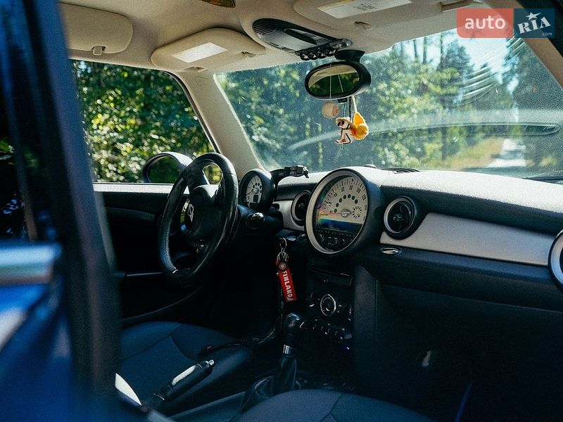 Хэтчбек MINI Cooper 2012 в Киеве