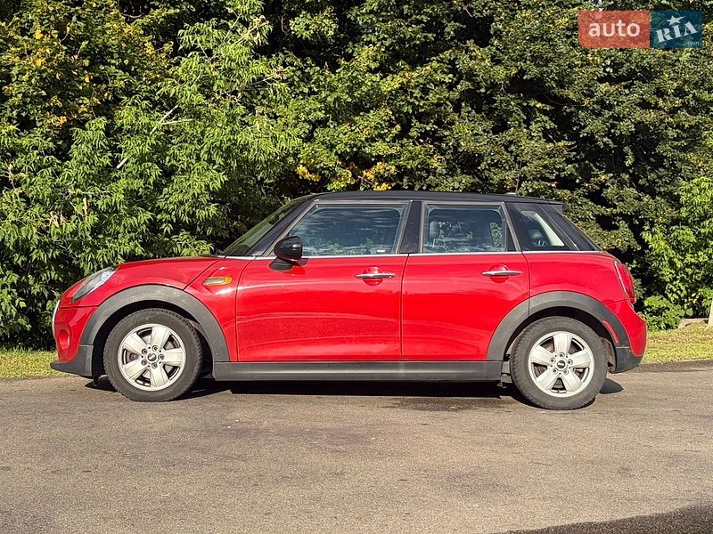 MINI Cooper, фото з оголошення