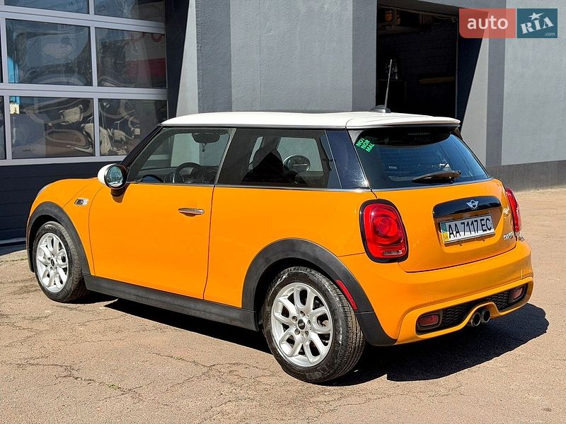 Хэтчбек MINI Cooper 2015 в Киеве