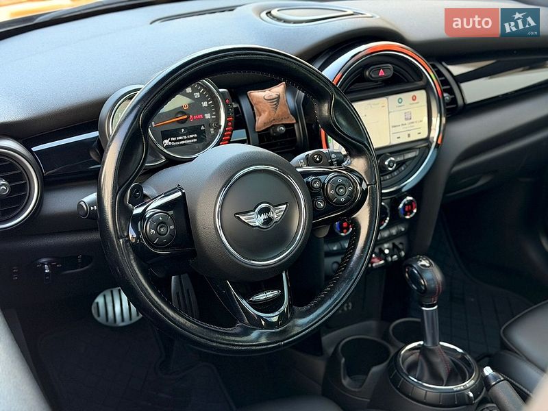 Хэтчбек MINI Cooper 2015 в Киеве