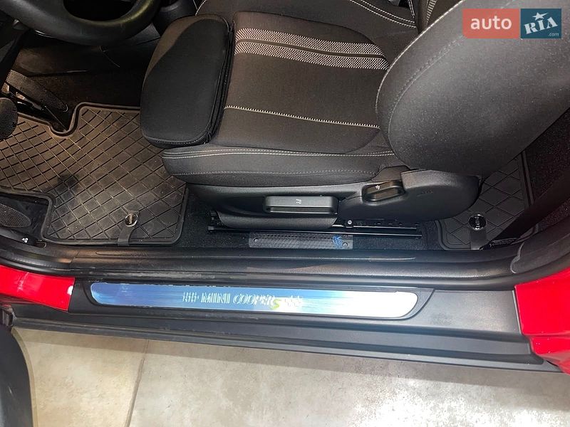Хетчбек MINI Cooper 2023 в Києві фото 16 Хетчбек MINI Cooper 2023 в Києві