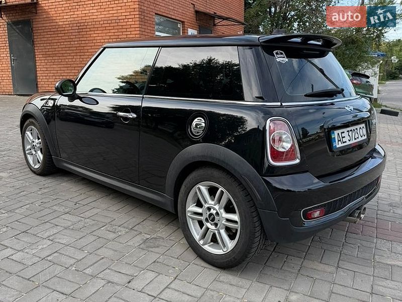 Хэтчбек MINI Cooper 2012 в Днепре