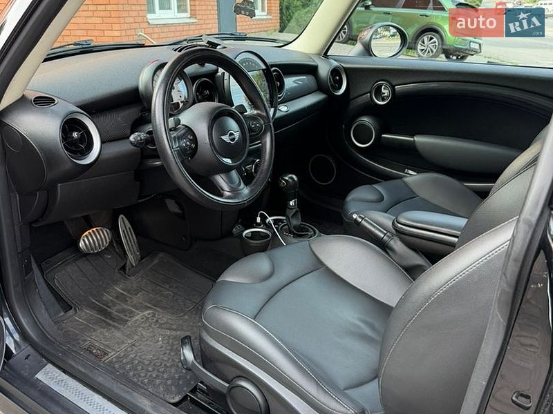 Хэтчбек MINI Cooper 2012 в Днепре
