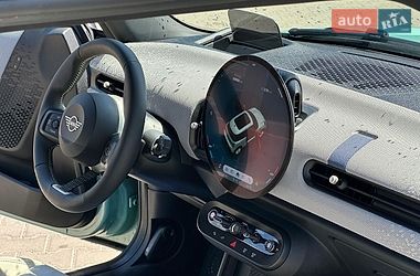 Хэтчбек MINI Cooper 2024 в Киеве