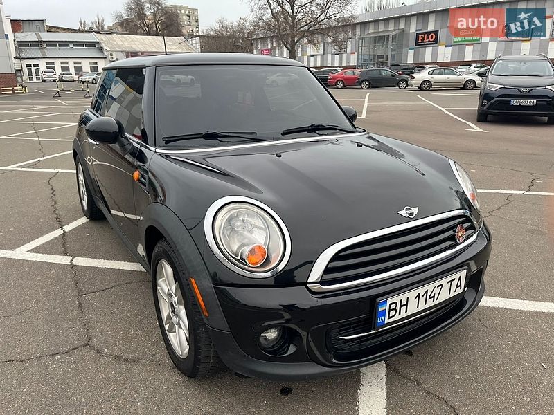Хэтчбек MINI Cooper 2011 в Киеве