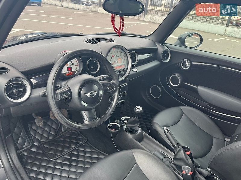 Хэтчбек MINI Cooper 2011 в Киеве