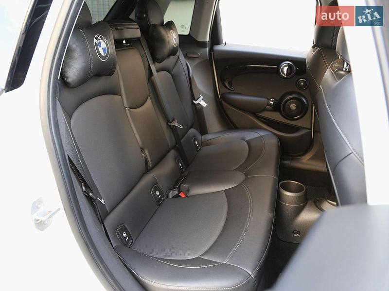 Хэтчбек MINI Cooper 2018 в Киеве