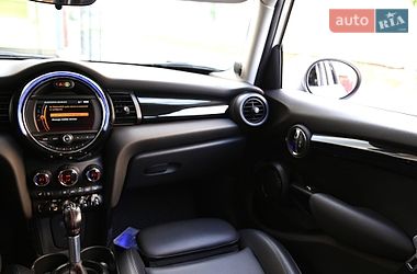 Хетчбек MINI Cooper 2018 в Києві фото 15 Хетчбек MINI Cooper 2018 в Києві