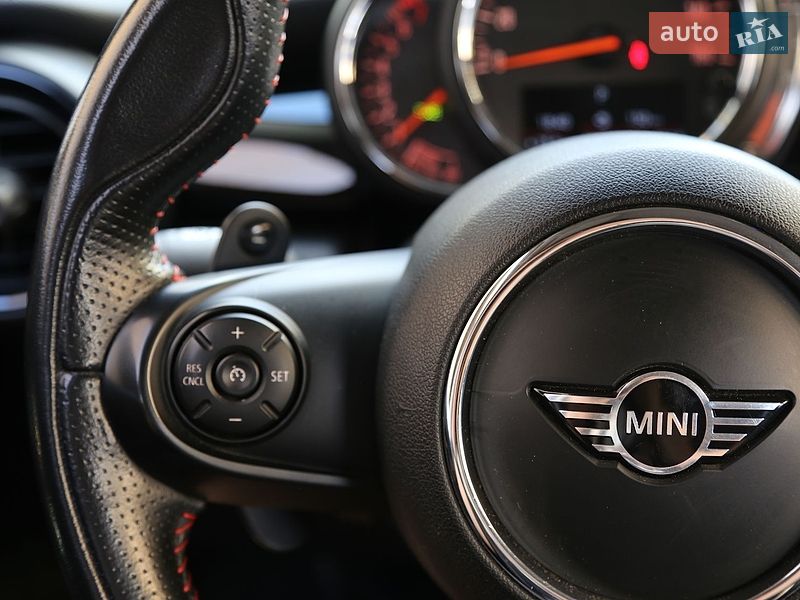 Хетчбек MINI Cooper 2018 в Києві фото 17 Хетчбек MINI Cooper 2018 в Києві