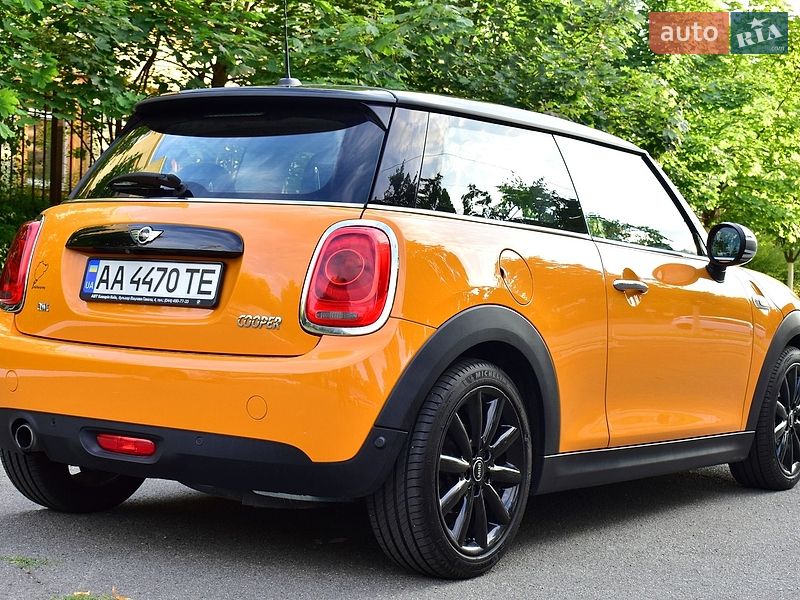 Хетчбек MINI Cooper 2017 в Києві