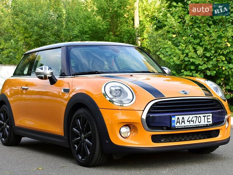 Хэтчбек MINI Cooper 2017 в Киеве