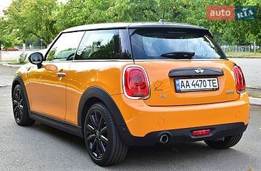Хэтчбек MINI Cooper 2017 в Киеве