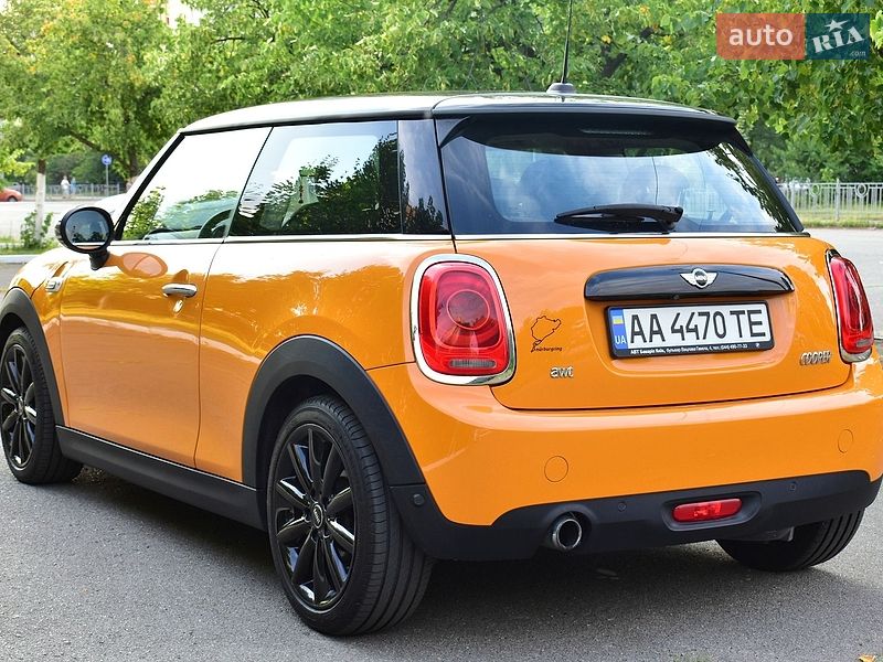 Хэтчбек MINI Cooper 2017 в Киеве