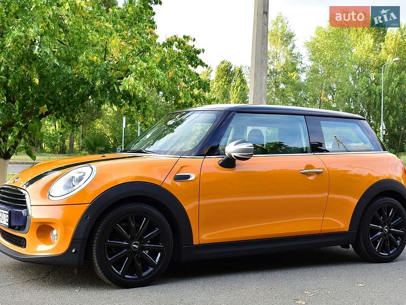 Хетчбек MINI Cooper 2017 в Києві