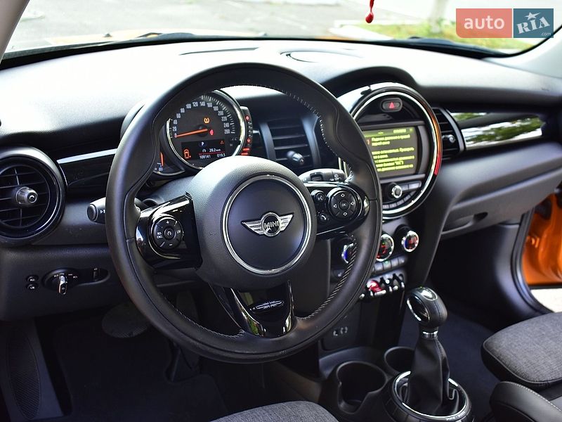 Хэтчбек MINI Cooper 2017 в Киеве
